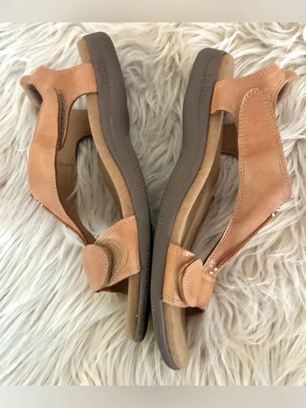 Taos EUC The Show Leather Sandals Sz 7